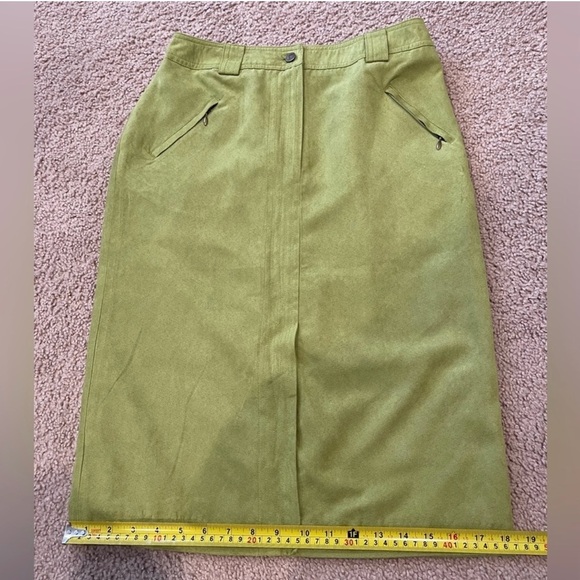 CLICK Vintage Kiwi Suede Front Slit High-Waist Pencil Skirt - Picture 6 of 9